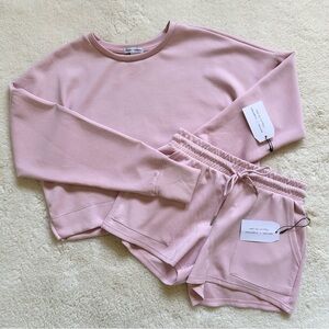 Women's Cropped Crewneck Sweatshirt & Shorts in Light Pink S 🌸